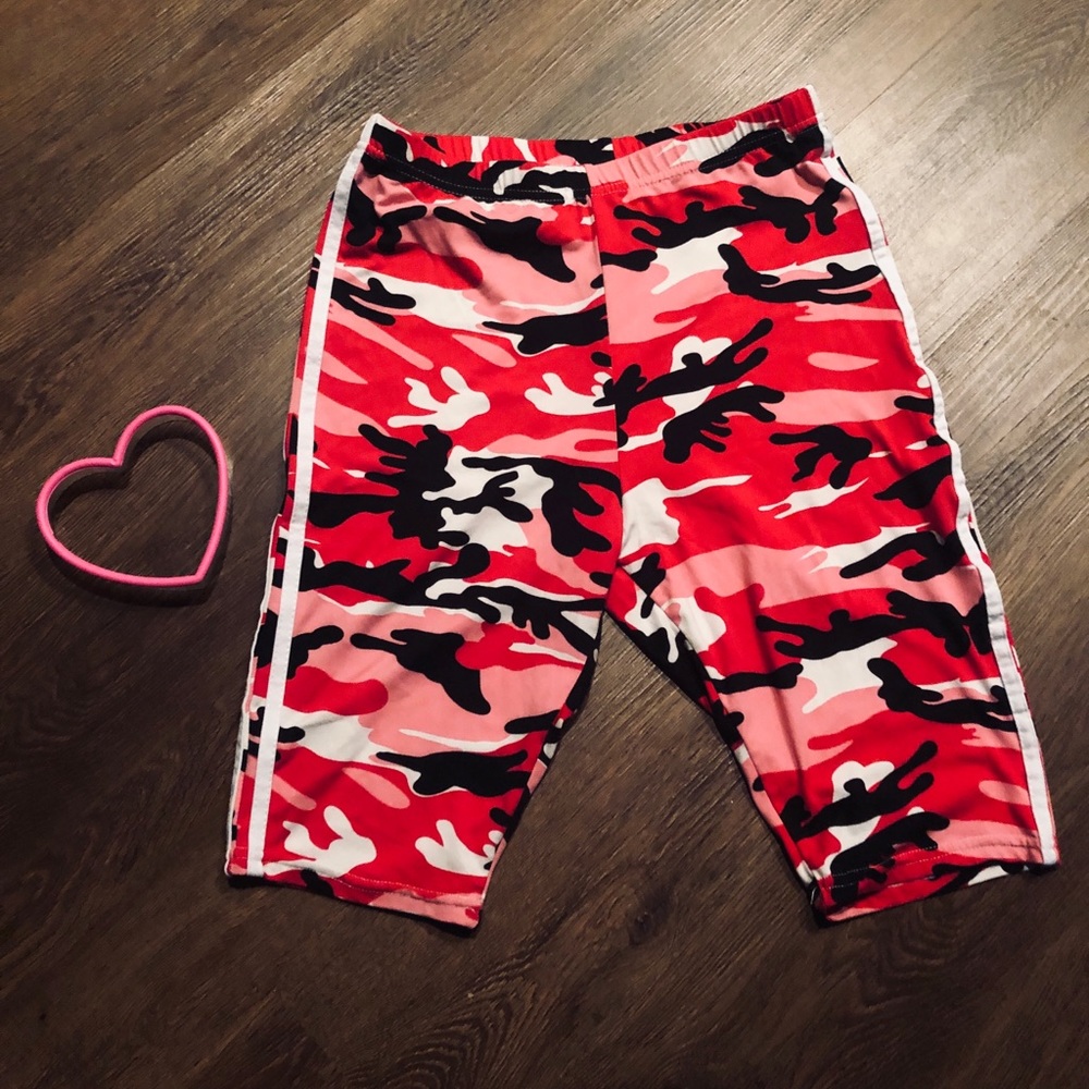 Fashion Nova Pink Camo Stretchy Biker Shorts 🚲💕